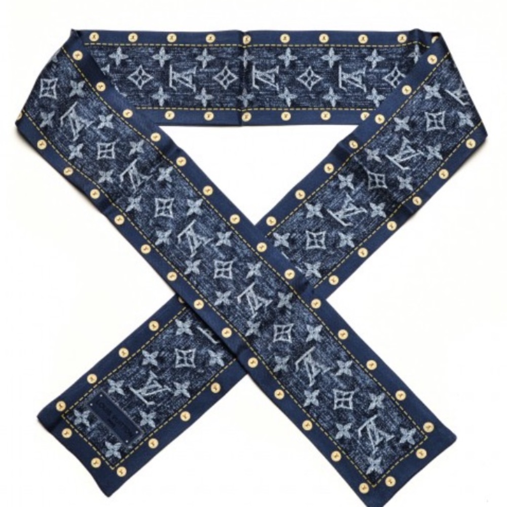 💯% Authentic LOUIS VUITTON
Silk Monogram Denim Bandeau Blue✨ - Picture 3 of 13